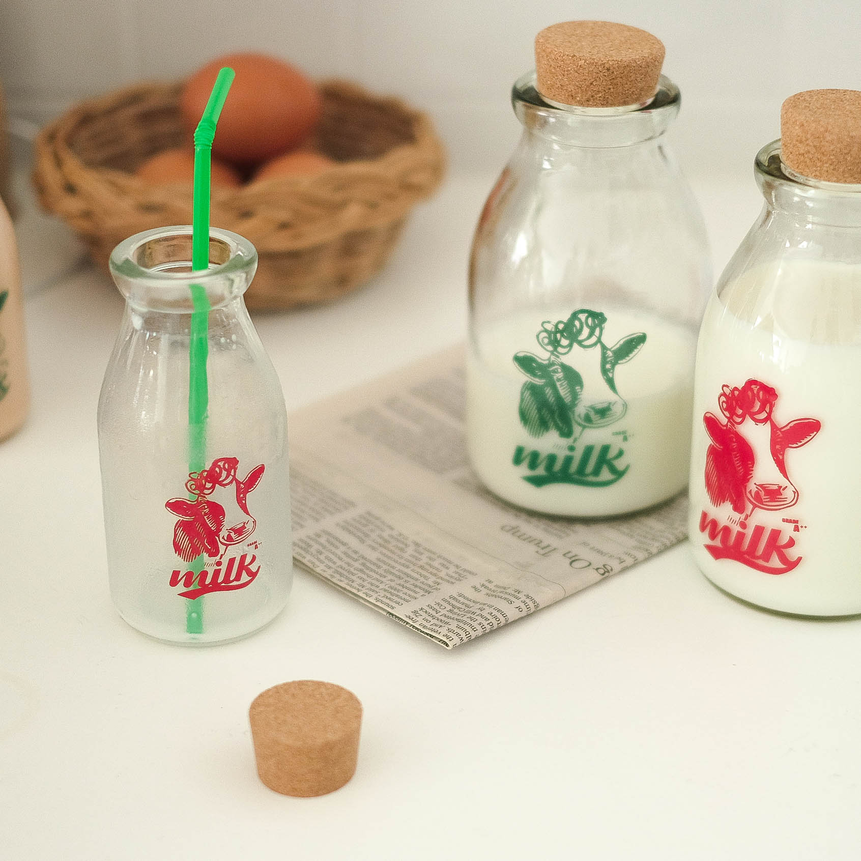 Happy milk bottle (미쓰나이롱 제작 밀크병)